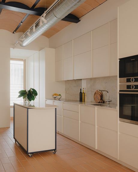 Antònia & Roger: A Narrow Barcelona House Shaped For Family Life - 2