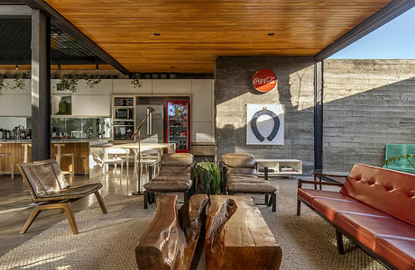 Architectural Warehouse Studio — Reviving Warehouse for Creative Work