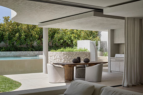 Brighton Sands: Tranquil LA-Inspired Coastal House - 3