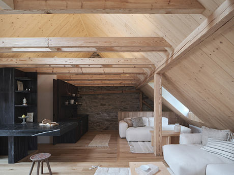 Cottage a Vysočina Recasts The Attic With Dark Timber - 2