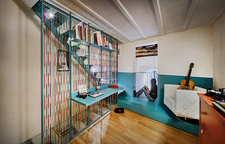Mexico and “Vucciria”: Color-Rich Apartment Reinvents Family Living - 3
