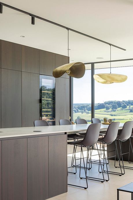 Scho’s House on Theux Hills: Quiet Contemporary Valley Living at Edge - 3