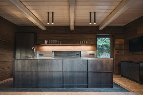 Strážné Cottage Reclaims Mountain Traditions for Contemporary Retreat - 3