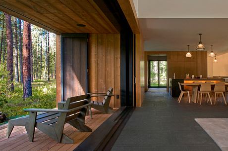 North Bank Road: Exploring Barn Form in a Forest House Setting - 4