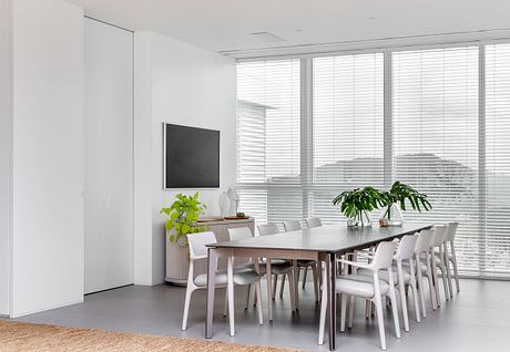 Penthouse with 360° Ocean Views: Light-Filled Brazilian Retreat - 4