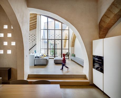 Casa SC: Adaptive Barn Home in Menfi with Soulful Rural Character - 5