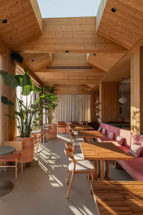 Lubov & Ludy: A Warm, Textured Restaurant Interior in Rivne - 6