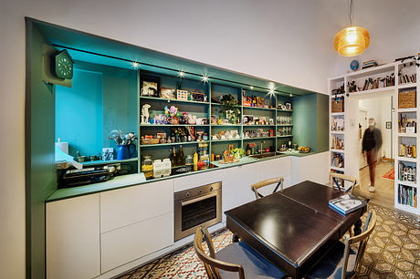 Mexico and “Vucciria”: Color-Rich Apartment Reinvents Family Living - 5