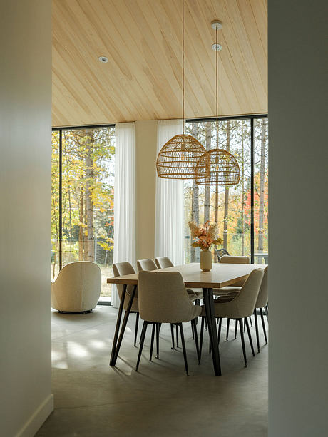 Pine Residences: Soft Minimal Interiors Immersed in Canadian Woods - 5