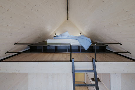 Cabins Kravák: A Modular Retreat Planned for Efficient Living - 5