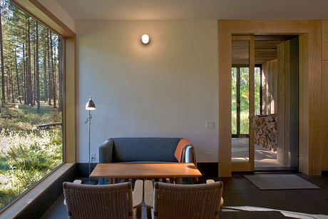 North Bank Road: Exploring Barn Form in a Forest House Setting - 6