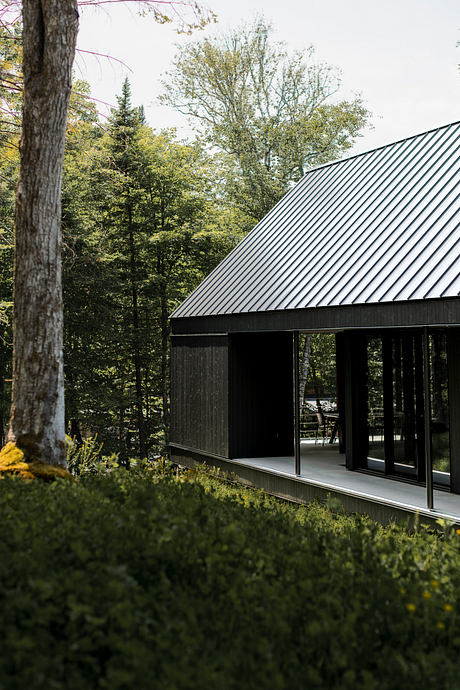 Rougeaud Residence by DKA - 7