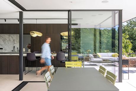 Scho’s House on Theux Hills: Quiet Contemporary Valley Living at Edge - 5