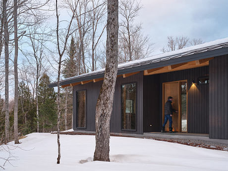 Cardwell Clubhouse by Dubbeldam Architecture + Design - 8