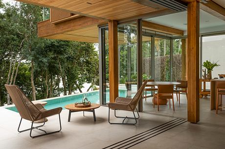 LAF Residence by Patricia Martinez Architecture - 6