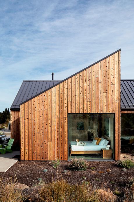 Octothorpe House by Mork-Ulnes Architects - 7