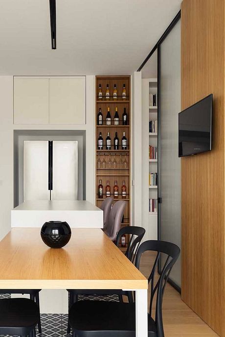 Casa San Giacomo Opens Naples to the Living Room - 6