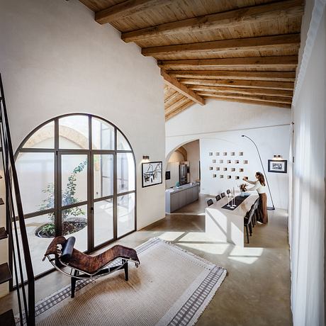 Casa SC: Adaptive Barn Home in Menfi with Soulful Rural Character - 7