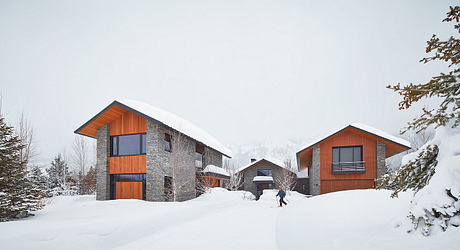 Casita: Compact Western Guest House Crafted for Deep Winter Stays - 8