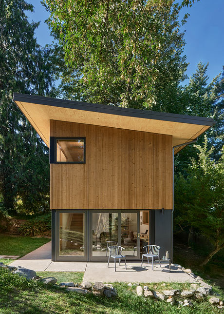 Lake Forest Park DADU: Quiet Guest House Immersed in Northwest Trees - 8