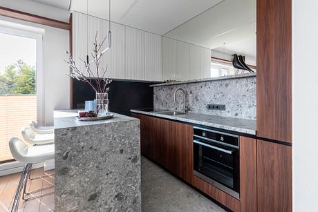 Small Mid-Century Apartment in Vilnius by Irena Oze - 6