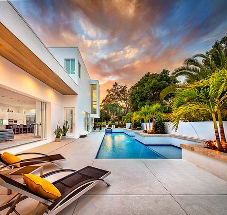 TreeTop House by SOLSTICE Planning and Architecture - 7