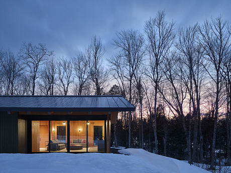 Cardwell Clubhouse by Dubbeldam Architecture + Design - 10