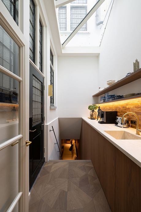 Modern Living in a Historic Monument - 8