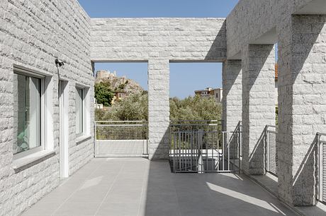 Casa Frascà Bosco: A Stone House Shaped by Calabria’s Coastal Terrain - 8