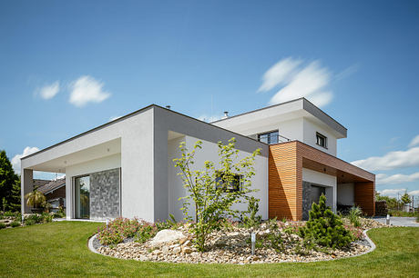 Villa Litomyšl II: A Family House Shaped by Light, Slope, and Garden - 7