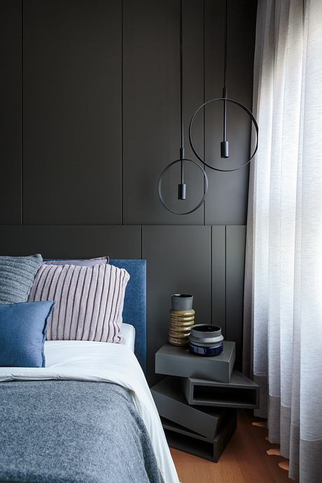 Cerâmica Apartment Shapes Calm Interiors Through Warm Stone and Wood - 8