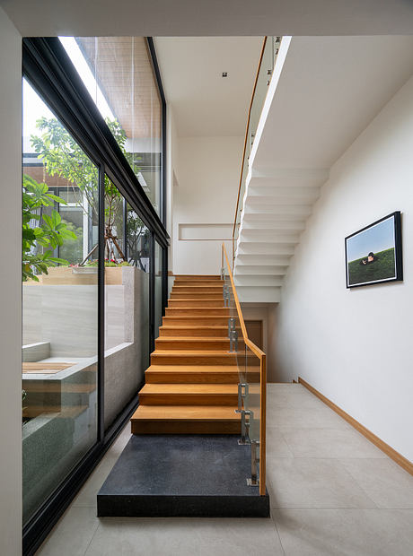 The Oasis House: Split-Level Urban Courtyard Home in Bangkok - 6