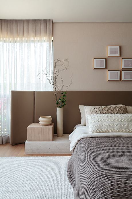 Cerâmica Apartment Shapes Calm Interiors Through Warm Stone and Wood - 9