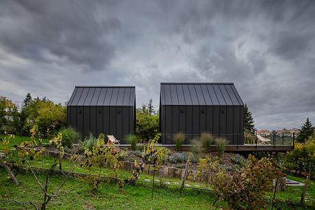 Cabins Kravák: A Modular Retreat Planned for Efficient Living - 11