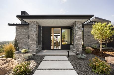 Hinge House by Workaday - 10