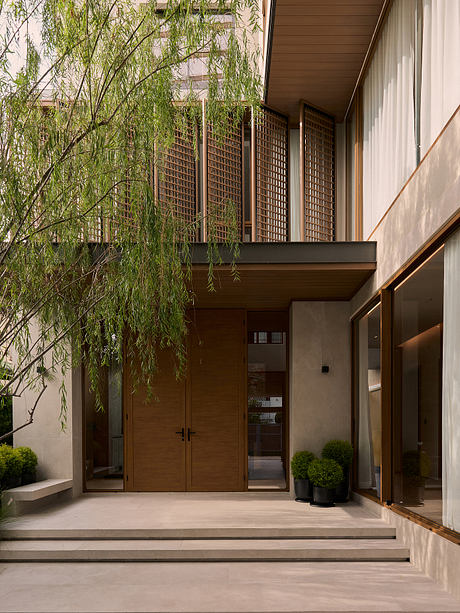 Khun Atiruj Residence by Paon Architects - 10