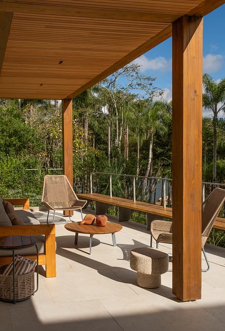 LAF Residence by Patricia Martinez Architecture - 10