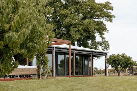 House in the Vines by James Allen Architect - 11