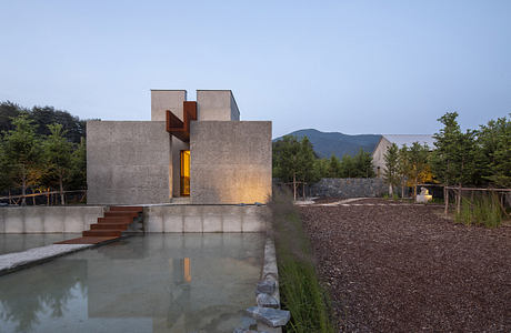 Chwihoga Opens Between Pine Forest, Bamboo, and Stone