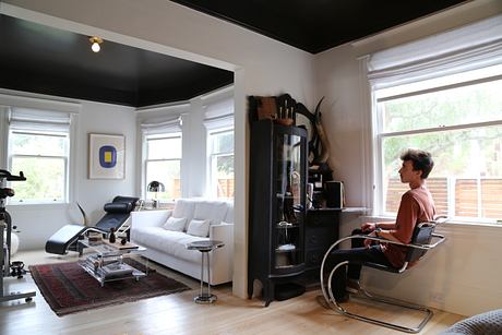 Valley House Uses a Refined Palette to Quiet the Victorian Interior - 1