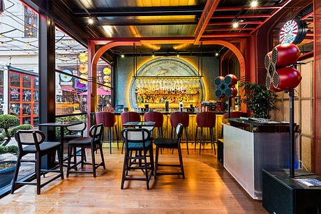 «CHIN-CHIN» Budapest Recasts the Izakaya into an Intimate Social Bar - 5