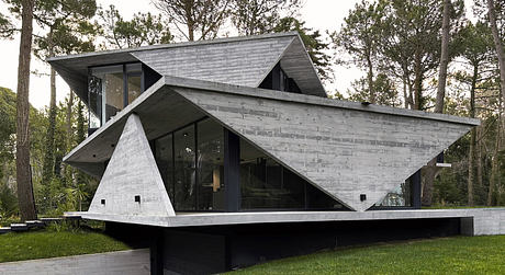 Origami House Folds Concrete Into Triangles Amid Coastal Pines - 6