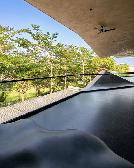 RH29 – House In-Flux Brings Curves, Light, and Motion to Hyderabad - 7