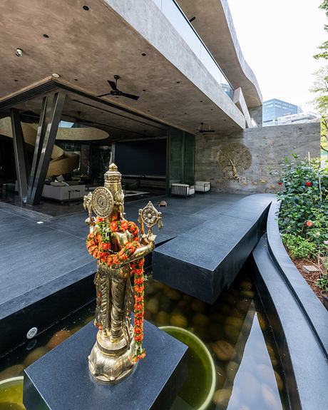 RH29 – House In-Flux Brings Curves, Light, and Motion to Hyderabad - 8