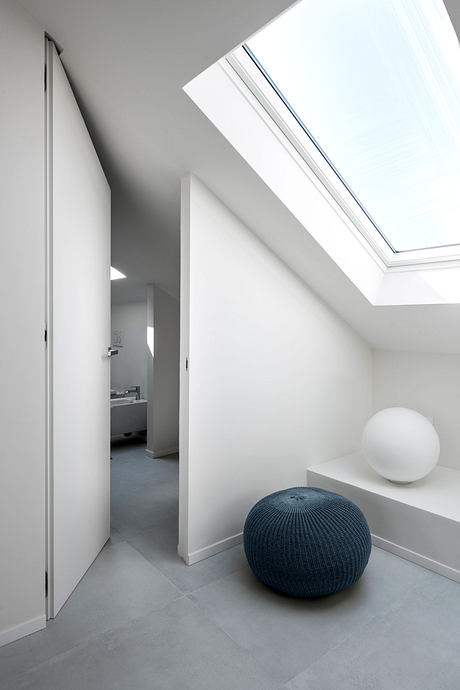 Sky Loft Renovation Brings Light To A 1970s Turin Attic Apartment - 8