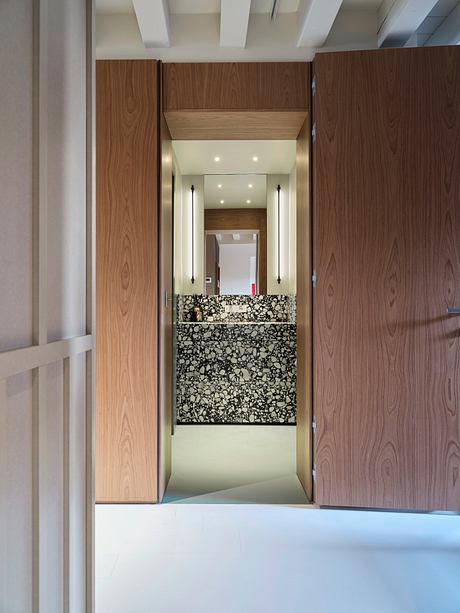 Ca’ Nichetto Frames Venetian Memory in a Two-Level Apartment - 8