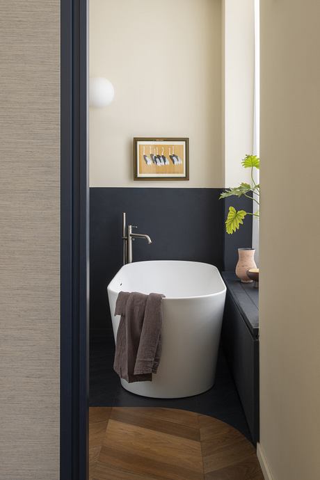 Casa DFZ Uses Light And Flow to Organize a Former Factory Apartment - 9