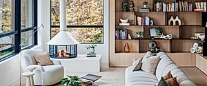 Spokane Residence Opens Glass Walls to the Pines