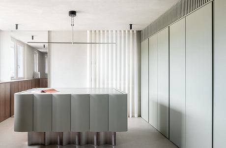 Casa Sole: An Apartment of Quiet Material Precision